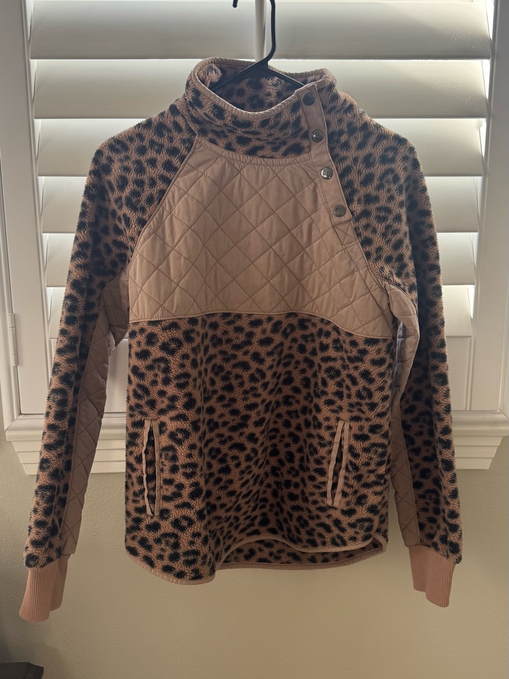 Abercrombie and fitch sweater